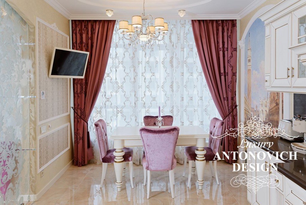 Шторы в классическом стиле для кухни